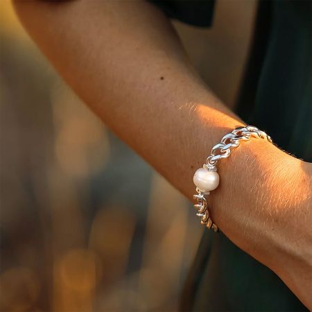 Round Pearl Link Chain Bracelet