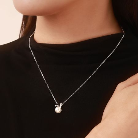 Rabbit Natural Freshwater Pearl Necklace