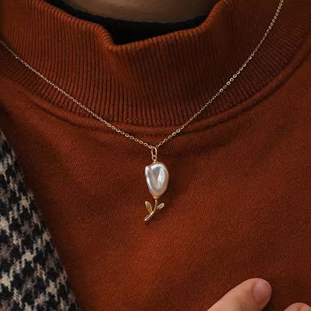 Flower Freshwater Pearl Necklace