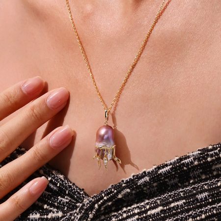 Jellyfish Pendant Necklace