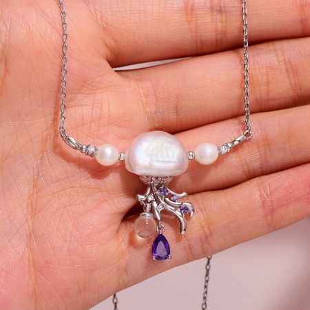 Jellyfish Pendant Necklace