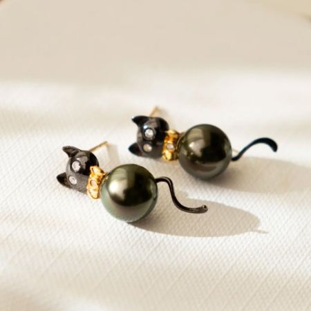 Cat Stud Earrings