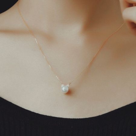 Cat Pendant Necklace