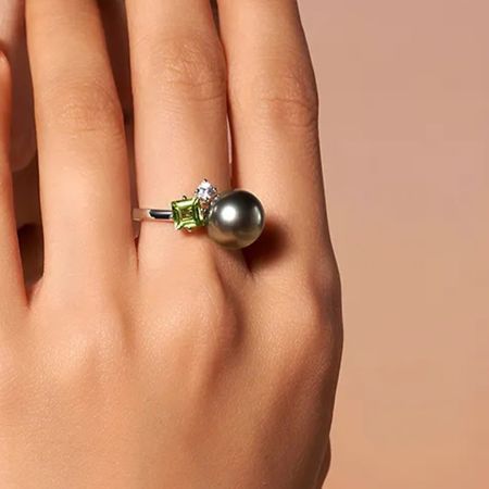 Green Emerald Pearl Ring