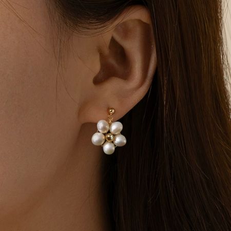 Flower Cluster Drop Earrings