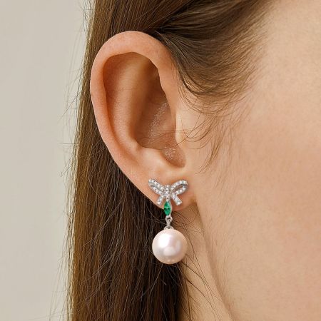 Classic Bow Earrings