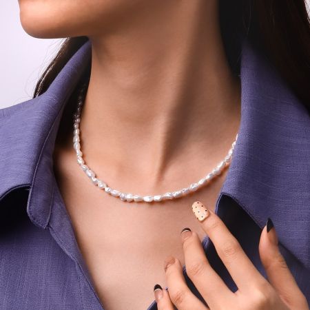 Irregular Pearl Strand Necklace