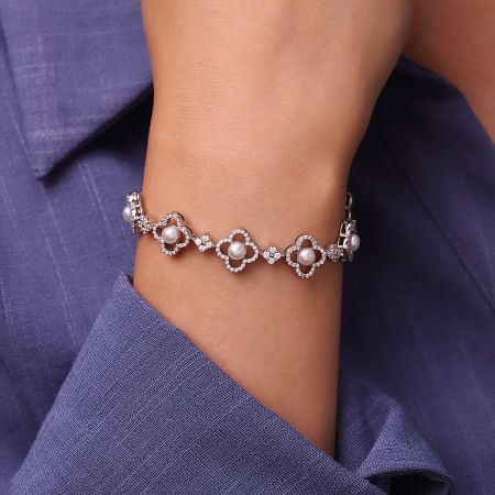 Flowers Pearl Bracelet