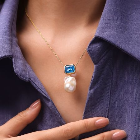 Pearl Pendant Necklace