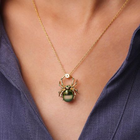 Spider Pendant Necklace