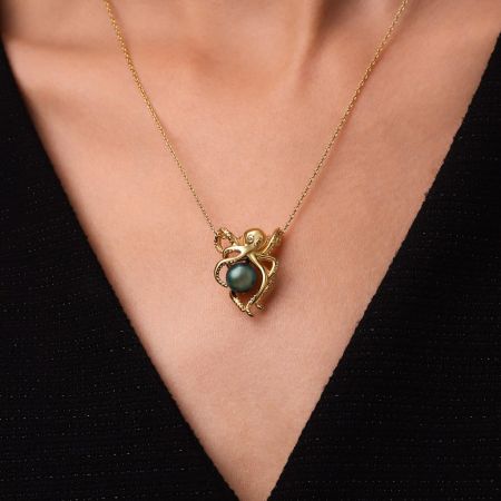 Octopus Embrace Pearl Pendant Necklace