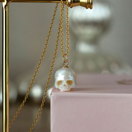 Carved Skull Pearl Pendant Necklace