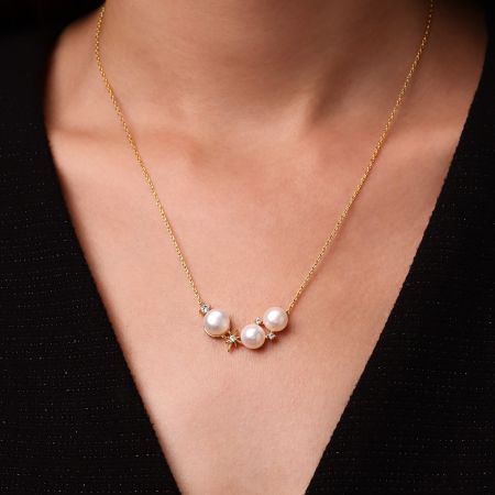 Star Pendant Necklace