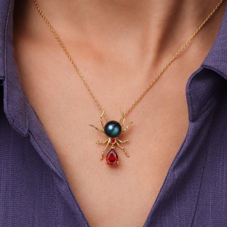 Spider Pendant Necklace