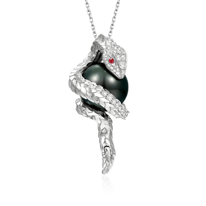 Snake Surround Pearl Pendant Necklace