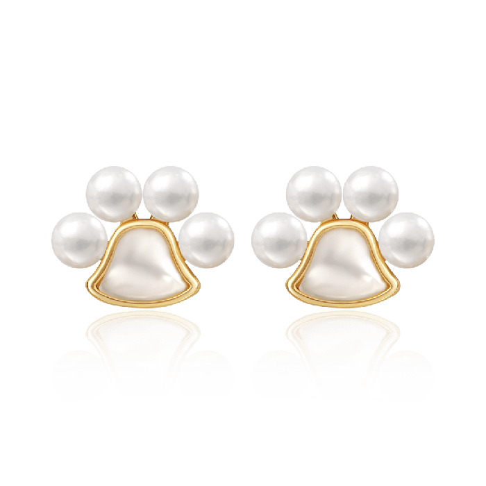 Paw Freshwater Pearl Stud Earrings