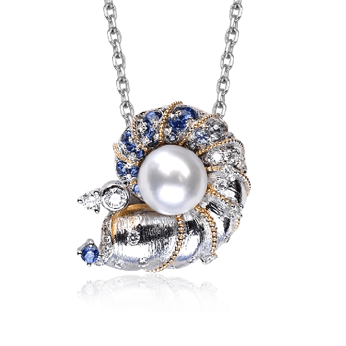 Conch Pendant Necklace