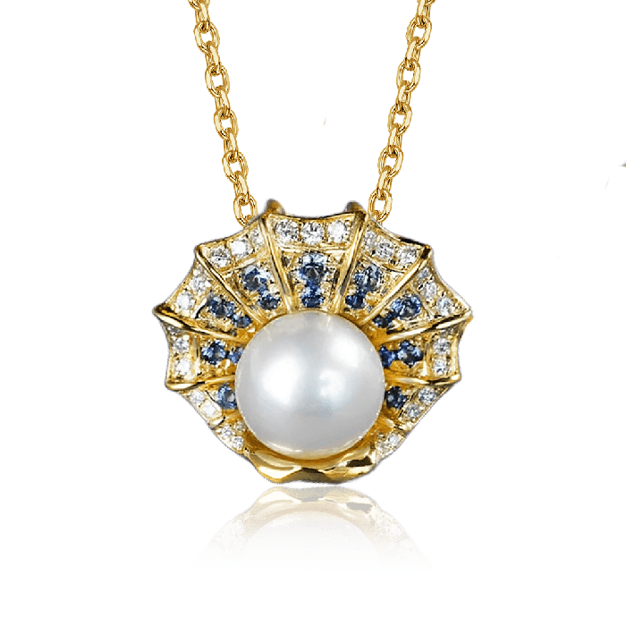 Shell Pendant Necklace